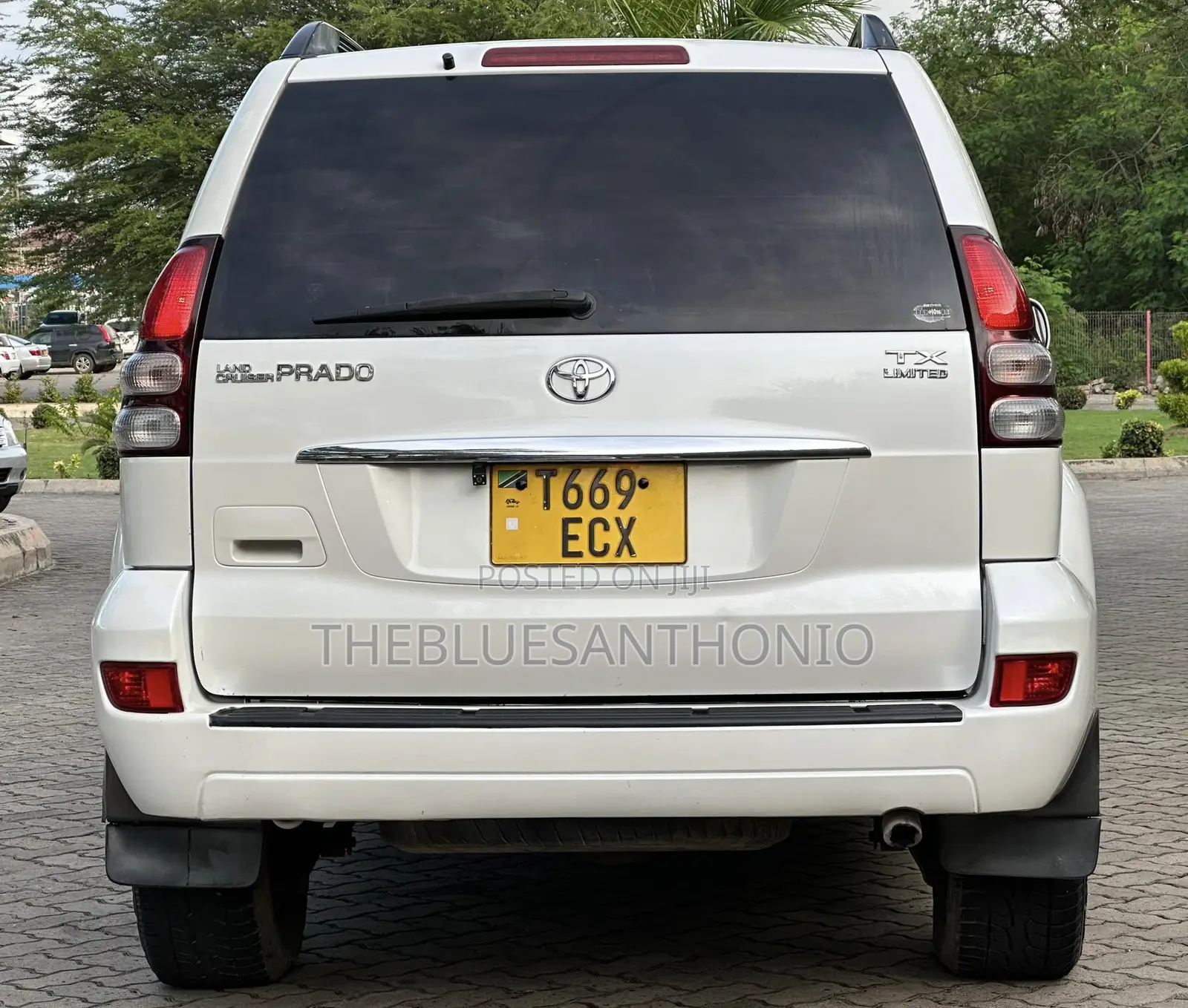 Toyota Land Cruiser Prado 2006 White