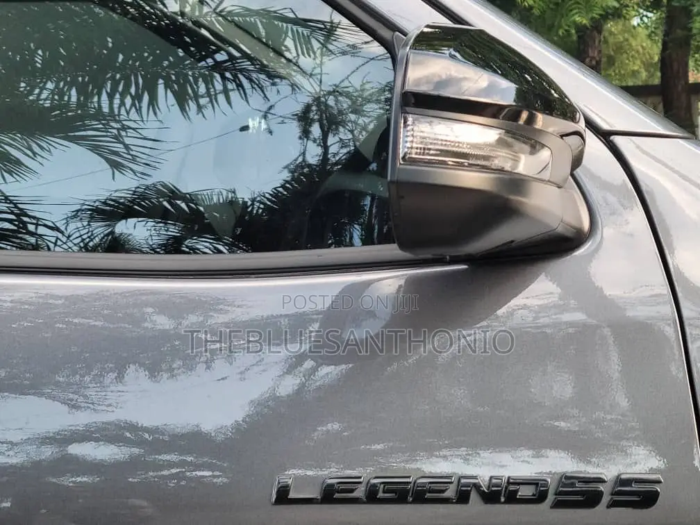 New Toyota Hilux 2025 Black