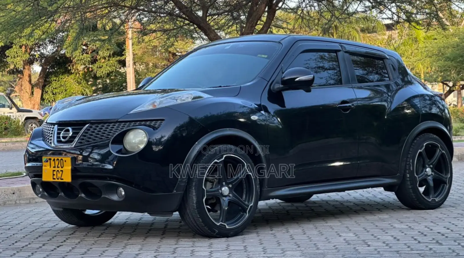 Nissan Juke 2012 Black