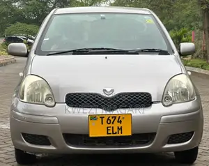 Toyota Vitz 2005 Gray