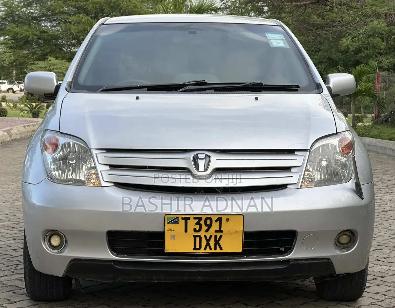 Toyota IST 2003 Silver