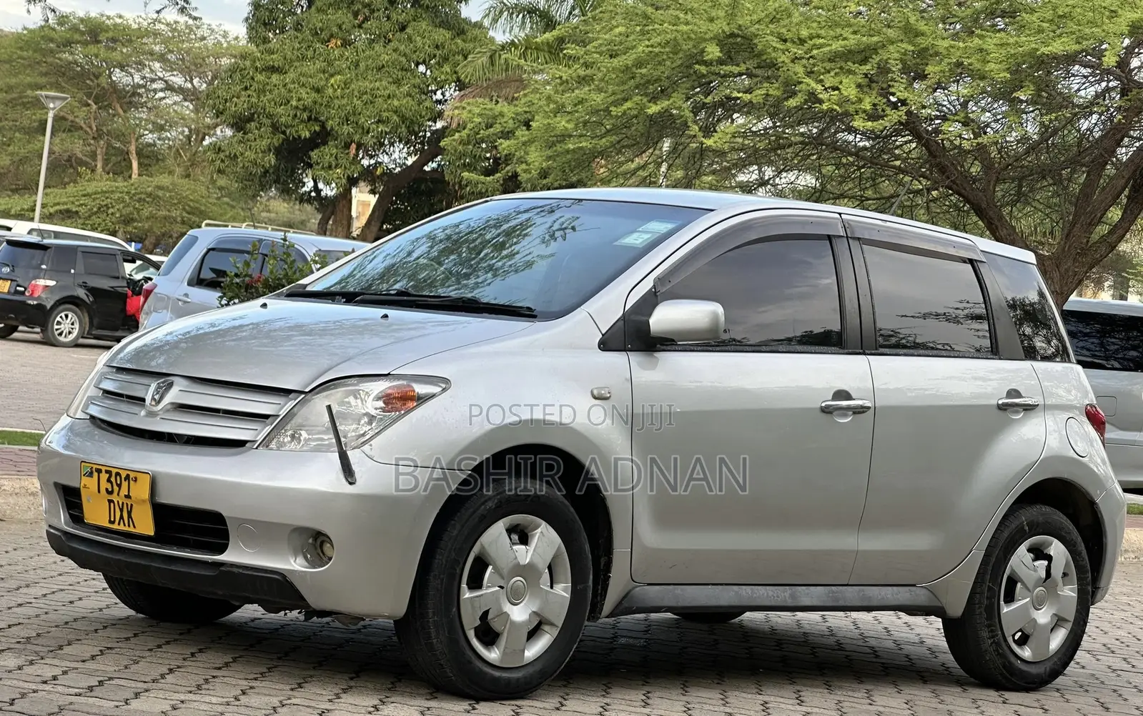 Toyota IST 2003 Silver