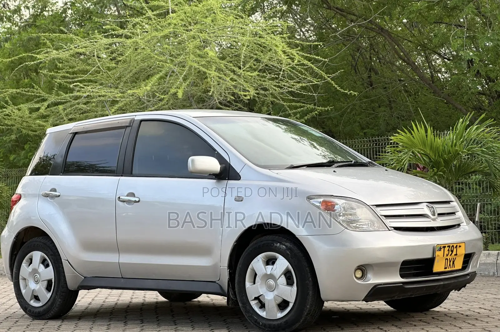 Toyota IST 2003 Silver