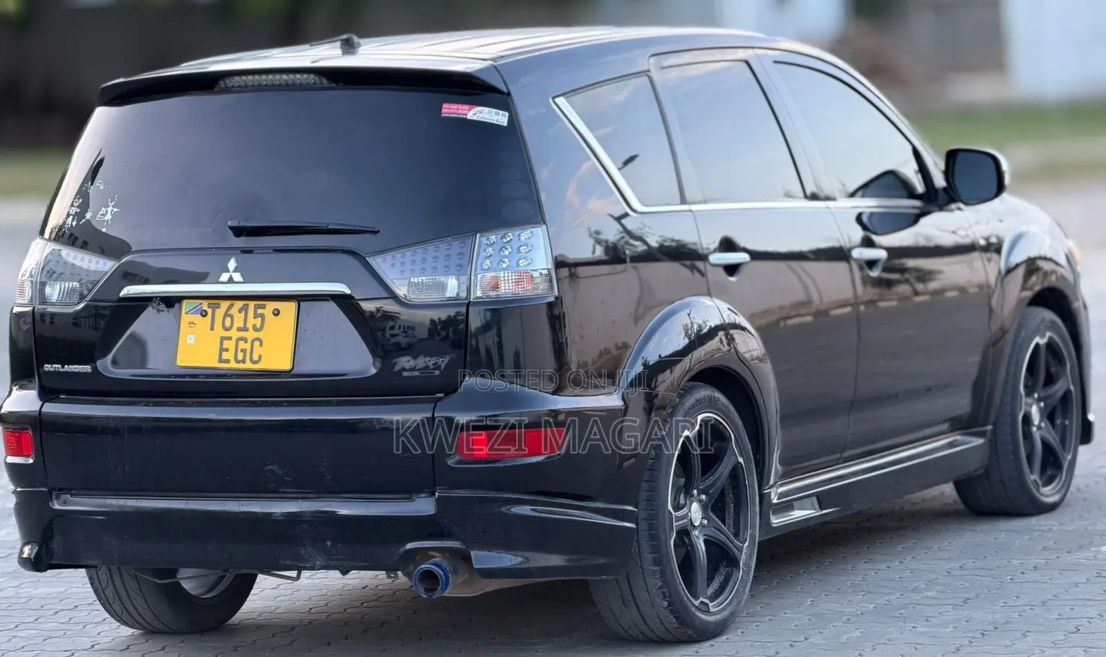 Mitsubishi Outlander 2010 Black