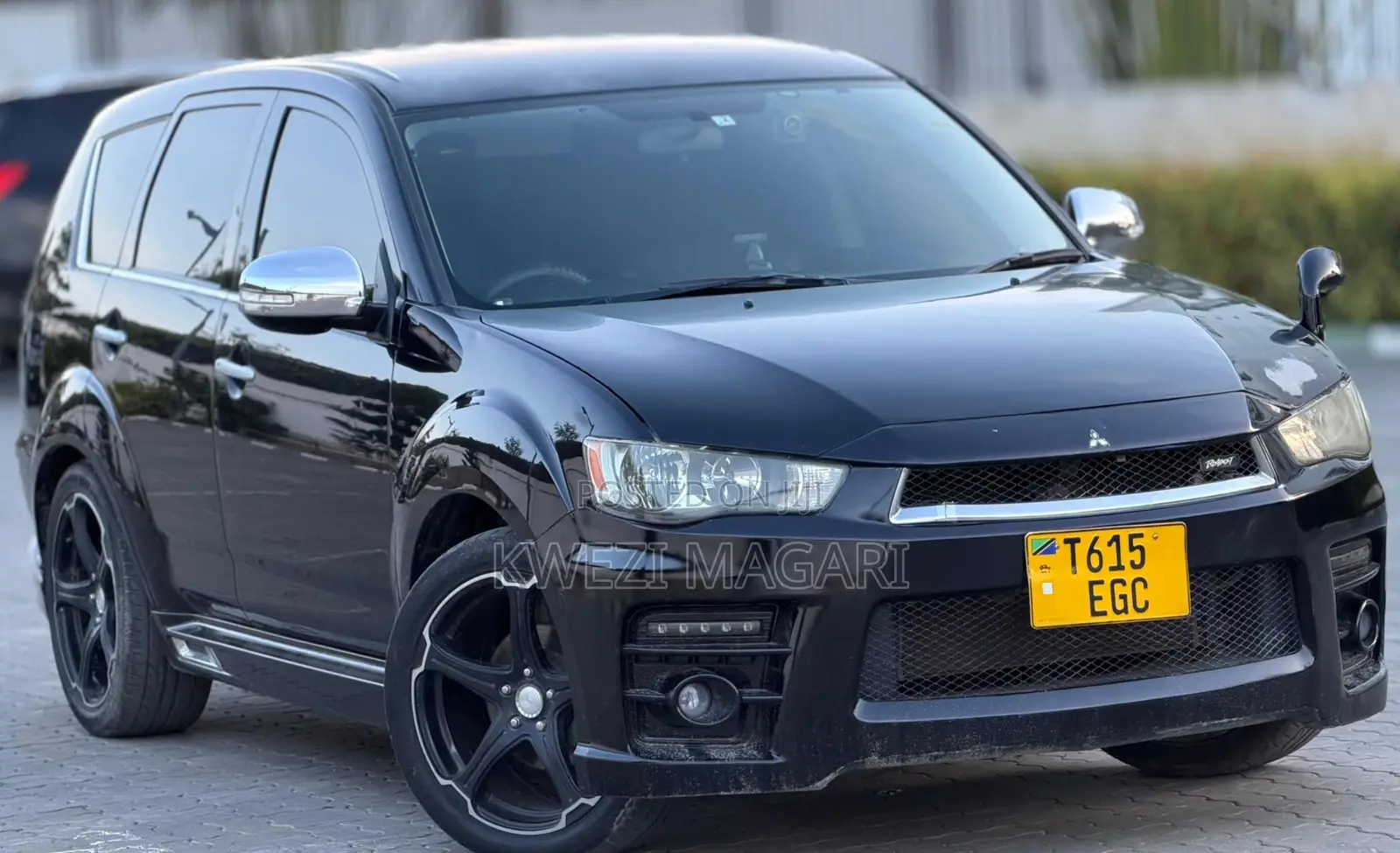 Mitsubishi Outlander 2010 Black