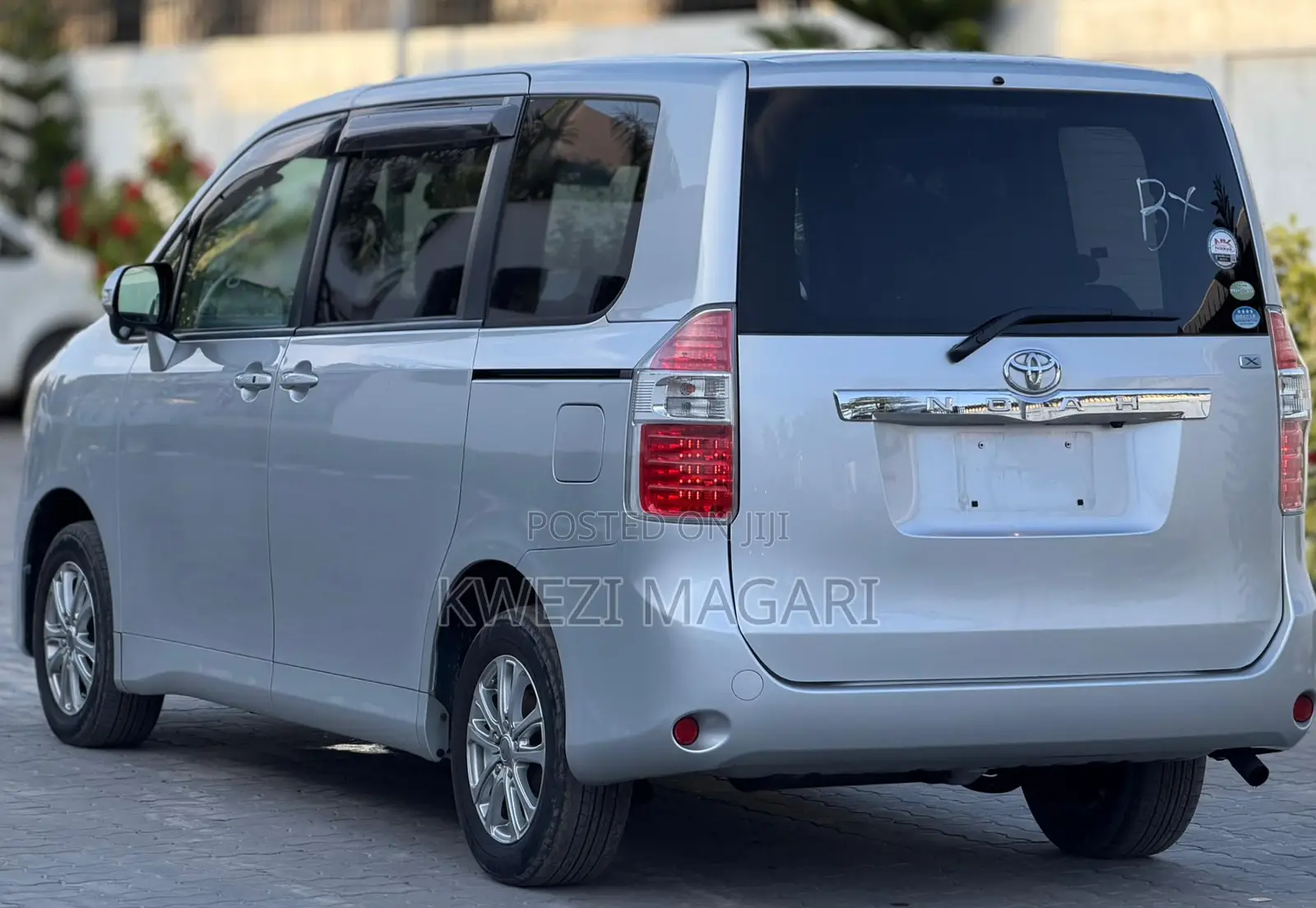 Toyota Noah 2008 Silver