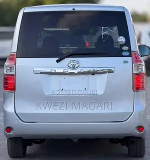 Toyota Noah 2008 Silver
