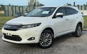 Toyota Harrier 2.0 2015 Off white
