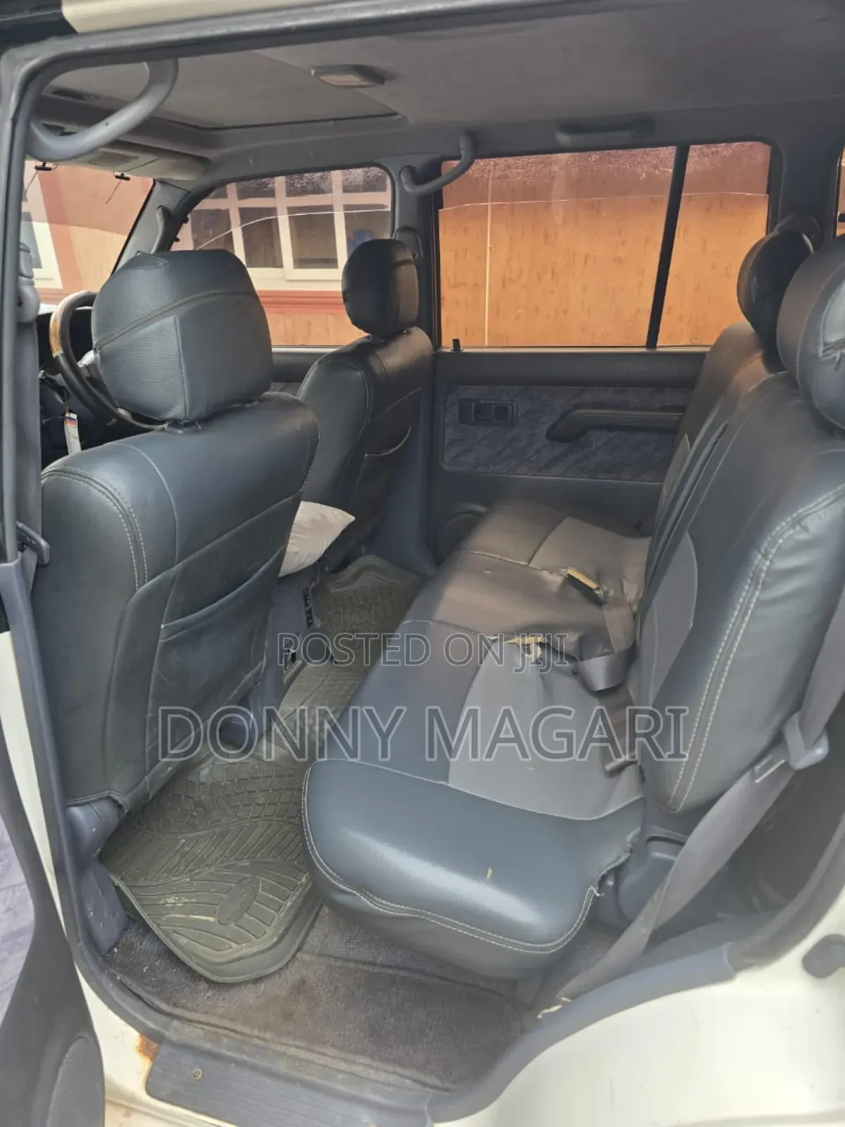 Toyota Land Cruiser Prado 2001 White