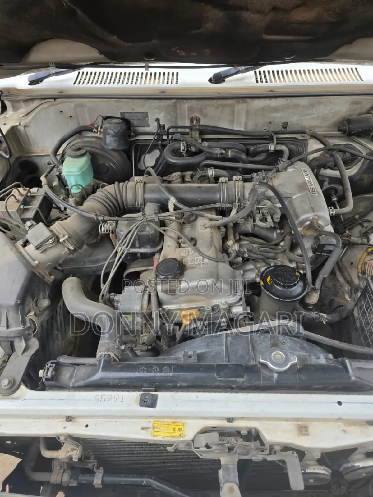 Toyota Land Cruiser Prado 2001 White