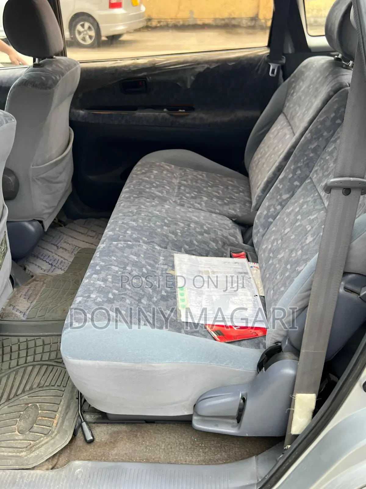 Toyota Ipsum 2004 Silver