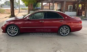 Toyota Crown 2006 Maroon