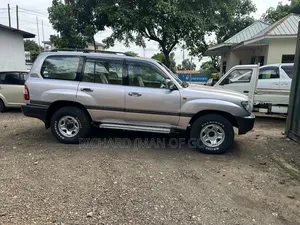 Toyota Land Cruiser 2003 Silver