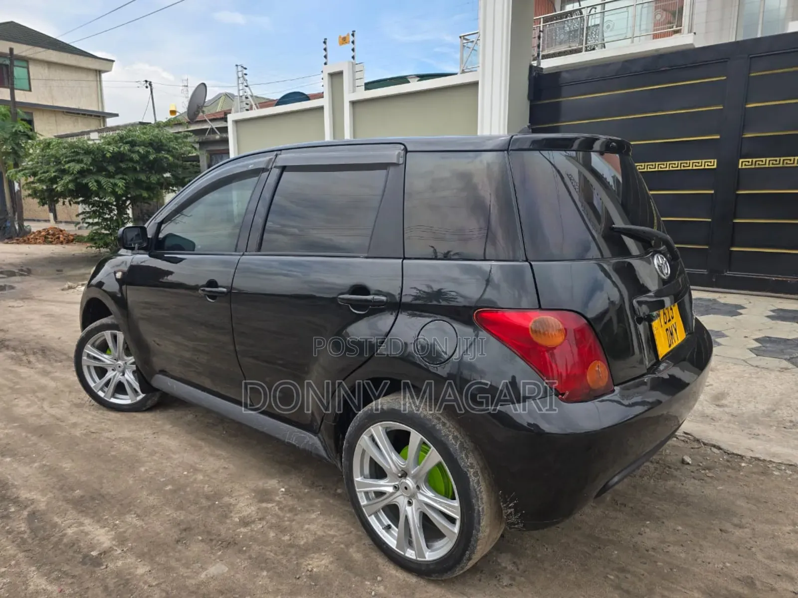 Toyota IST 2005 Black