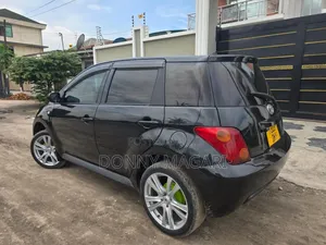 Toyota IST 2005 Black