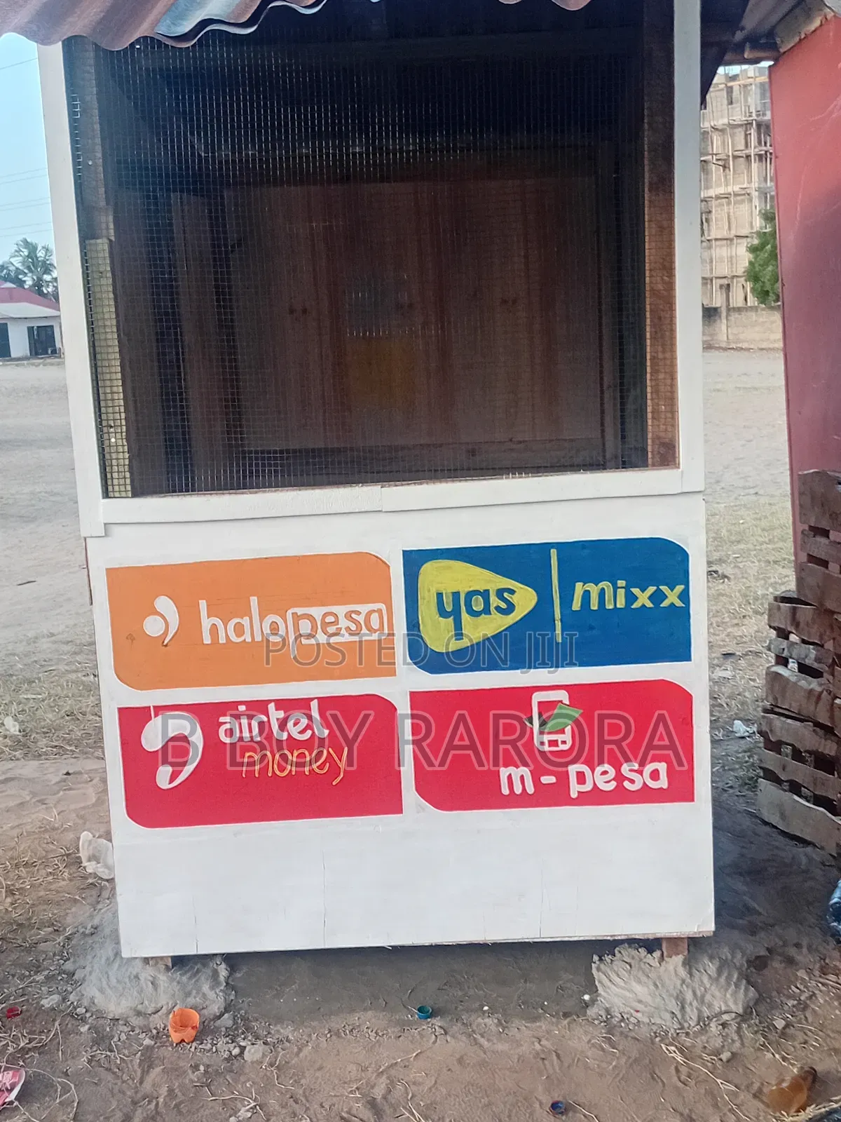 Nauza Banda La M Pesa Na Eneo Lake