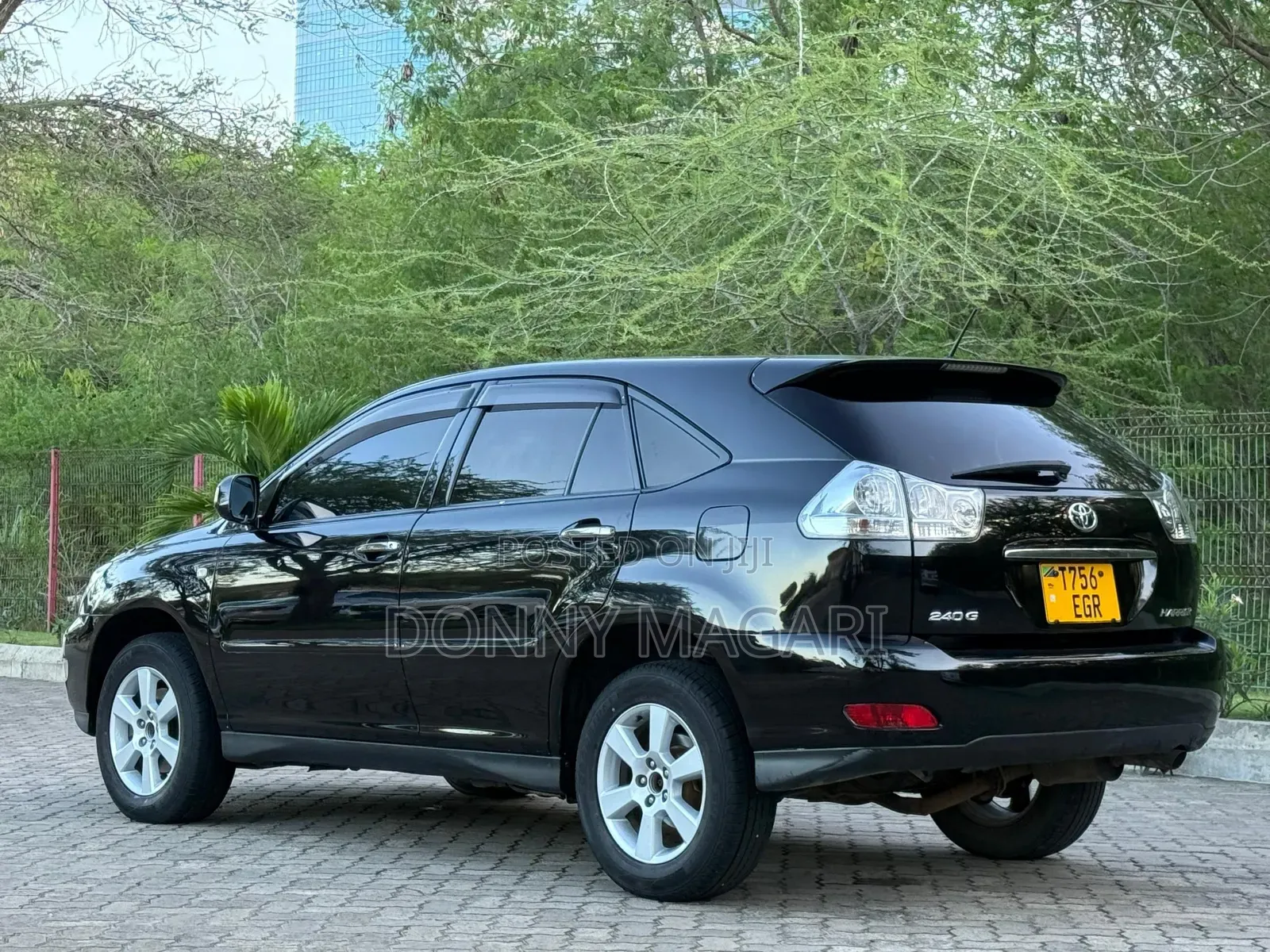Toyota Harrier 240G 2007 Black