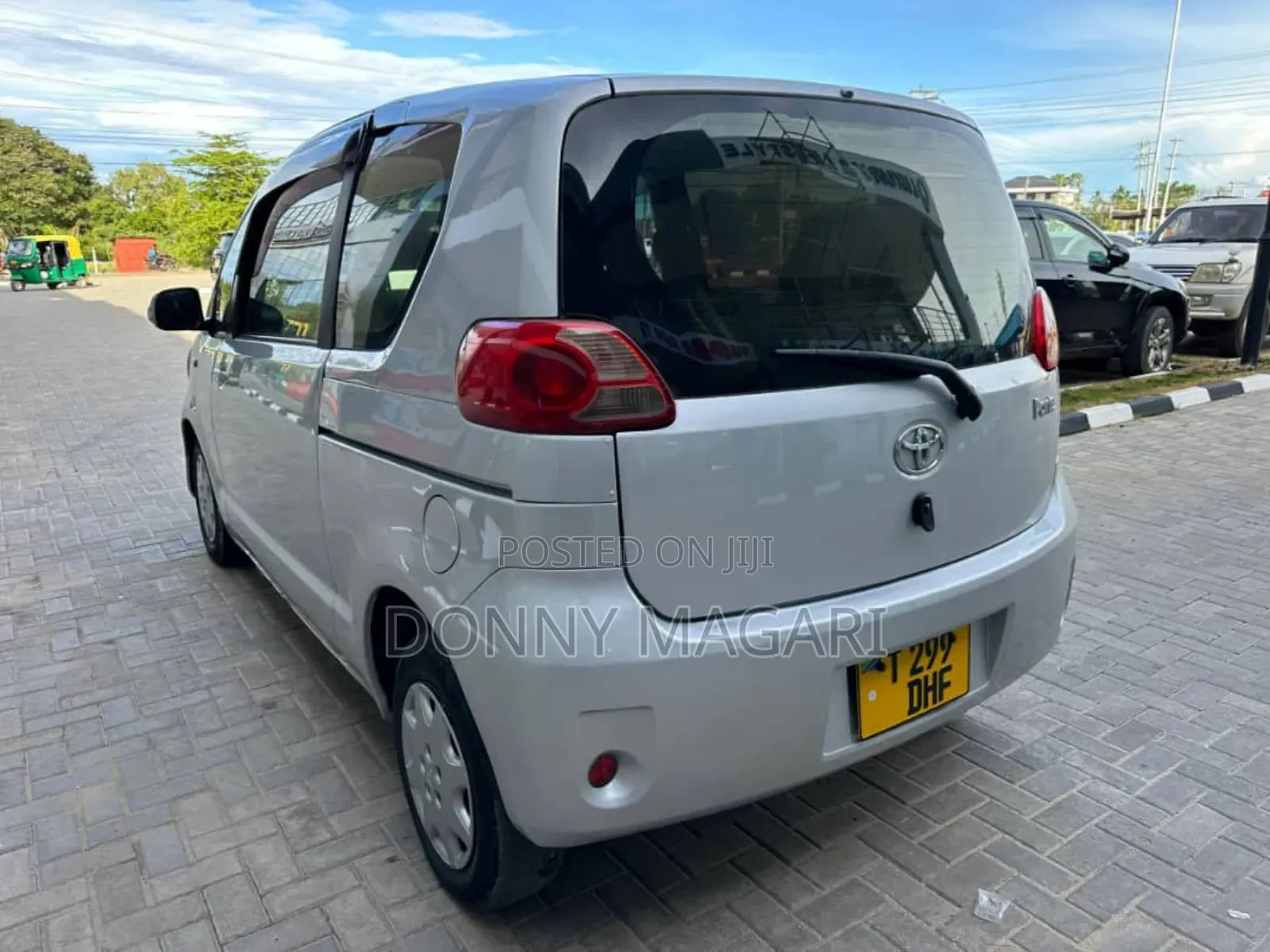 Toyota Porte 1.3 FWD 2004 Silver