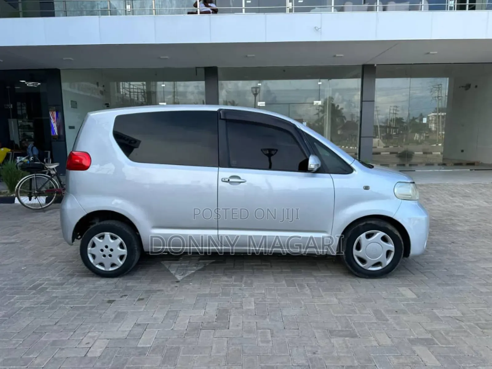 Toyota Porte 1.3 FWD 2004 Silver