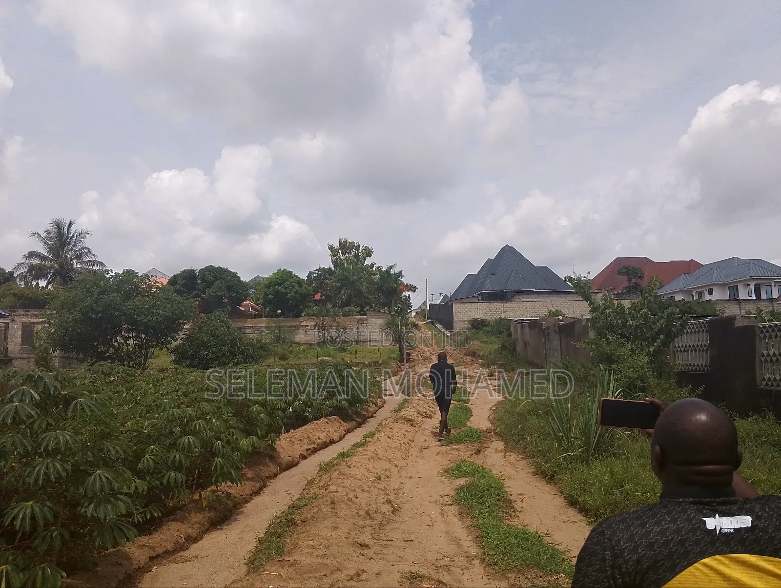 Kiwanja Kinauzwa Kigamboni