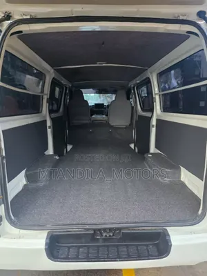 Toyota Quantum 2014 White