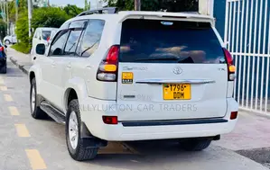 Toyota Land Cruiser Prado 2007 White