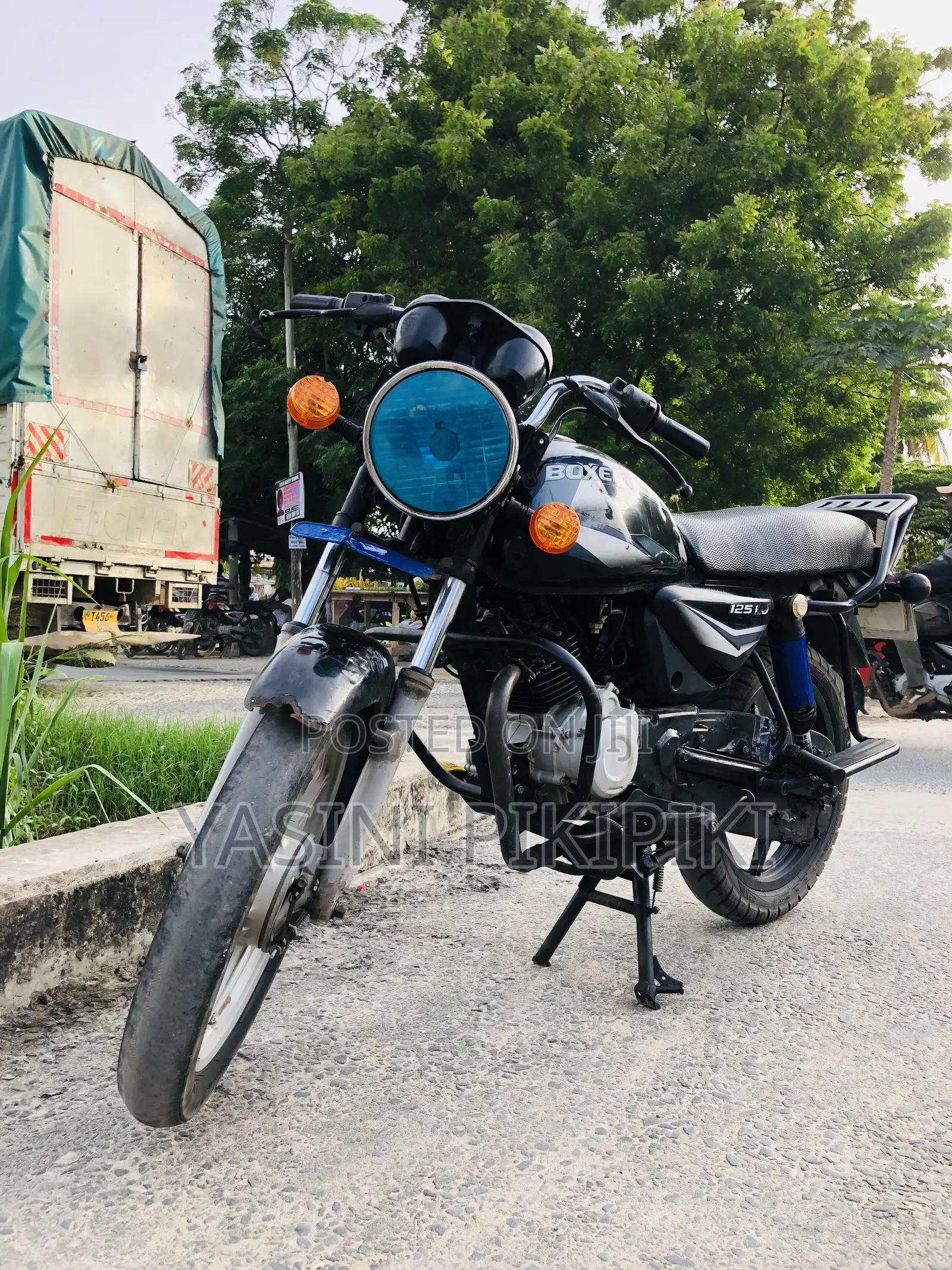 Bajaj Boxer 125 2024 Black