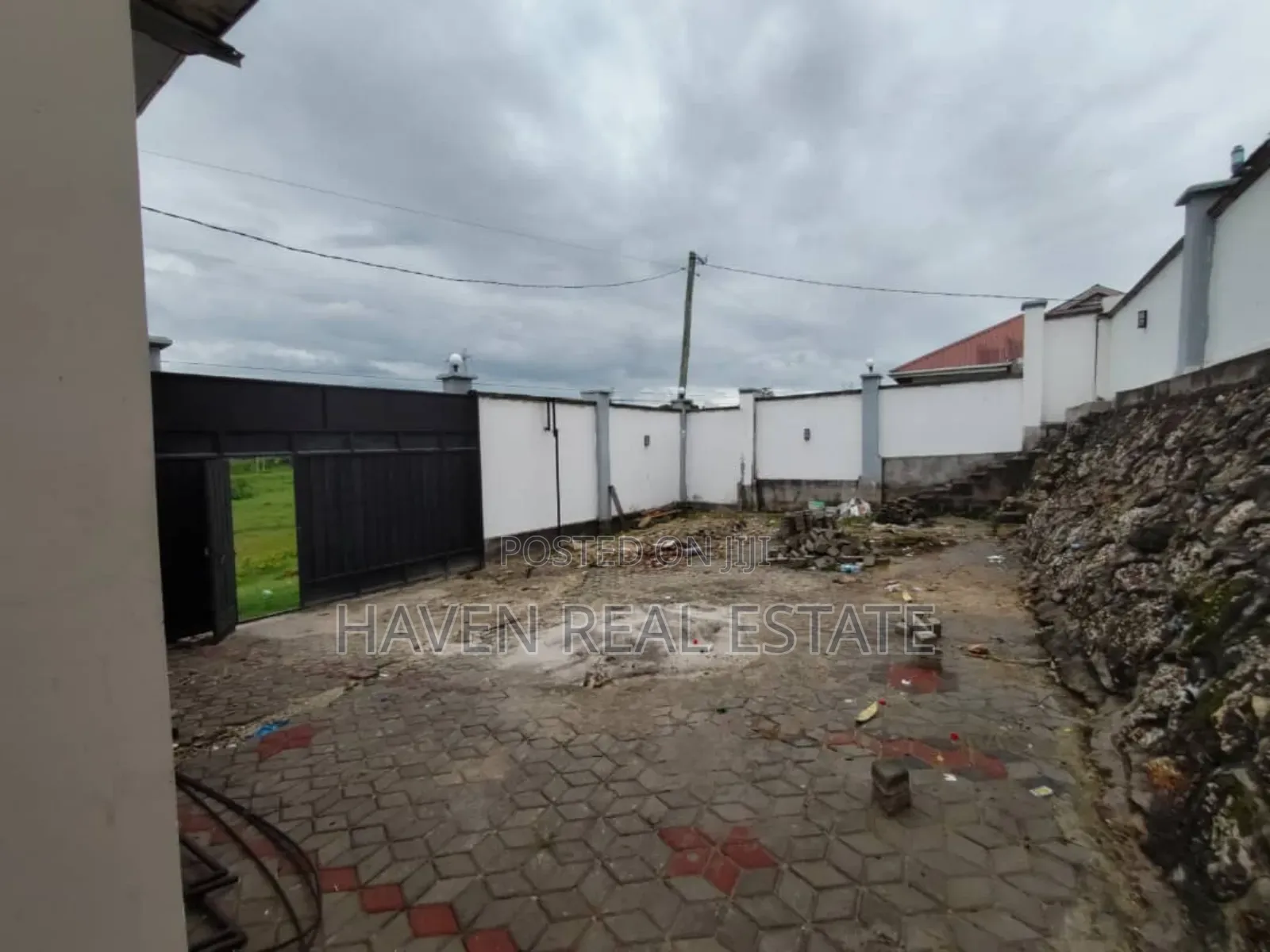 3bdrm House in Mbezi for sale