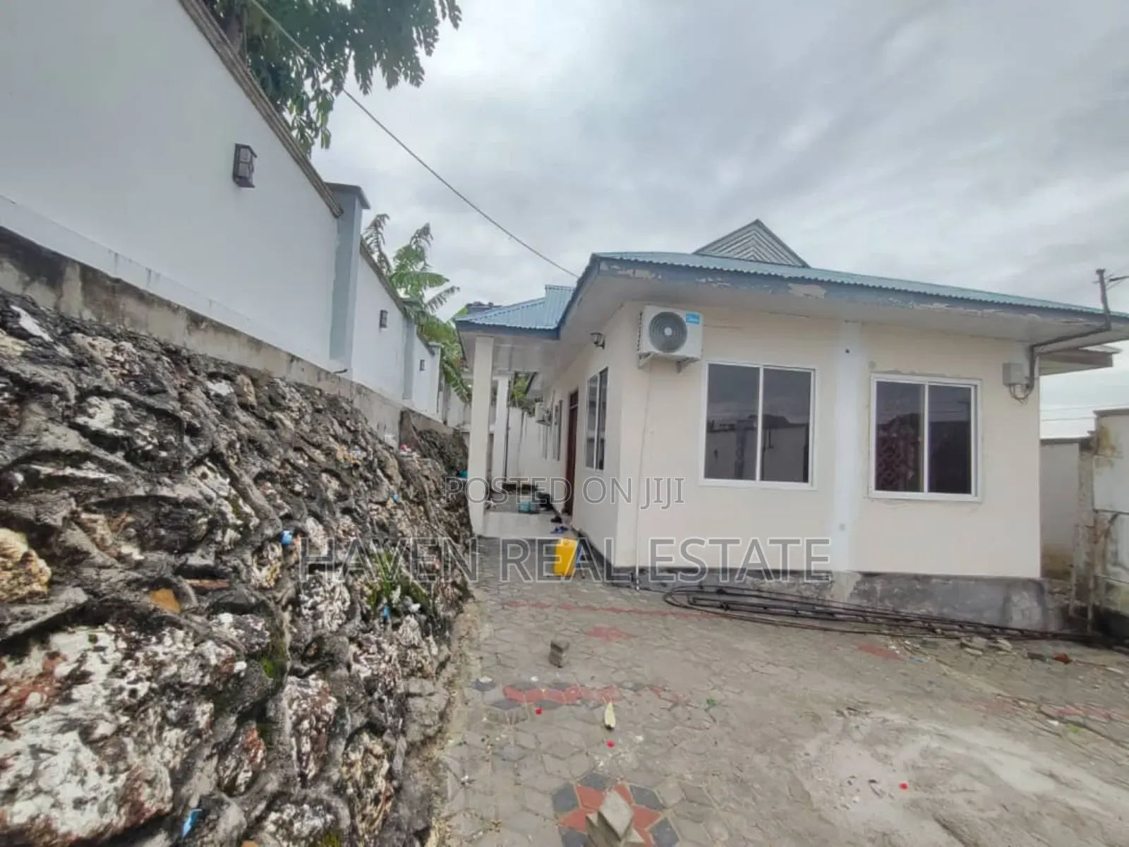3bdrm House in Mbezi for sale