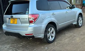 Subaru Forester 2010 Silver