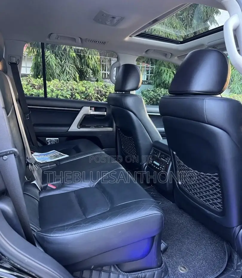 Toyota Land Cruiser 2011 Black