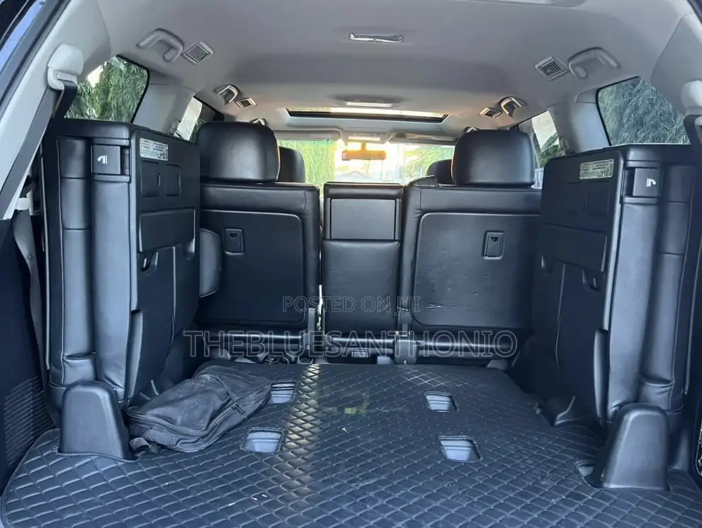 Toyota Land Cruiser 2011 Black