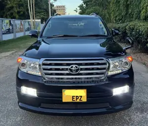 Toyota Land Cruiser 2011 Black