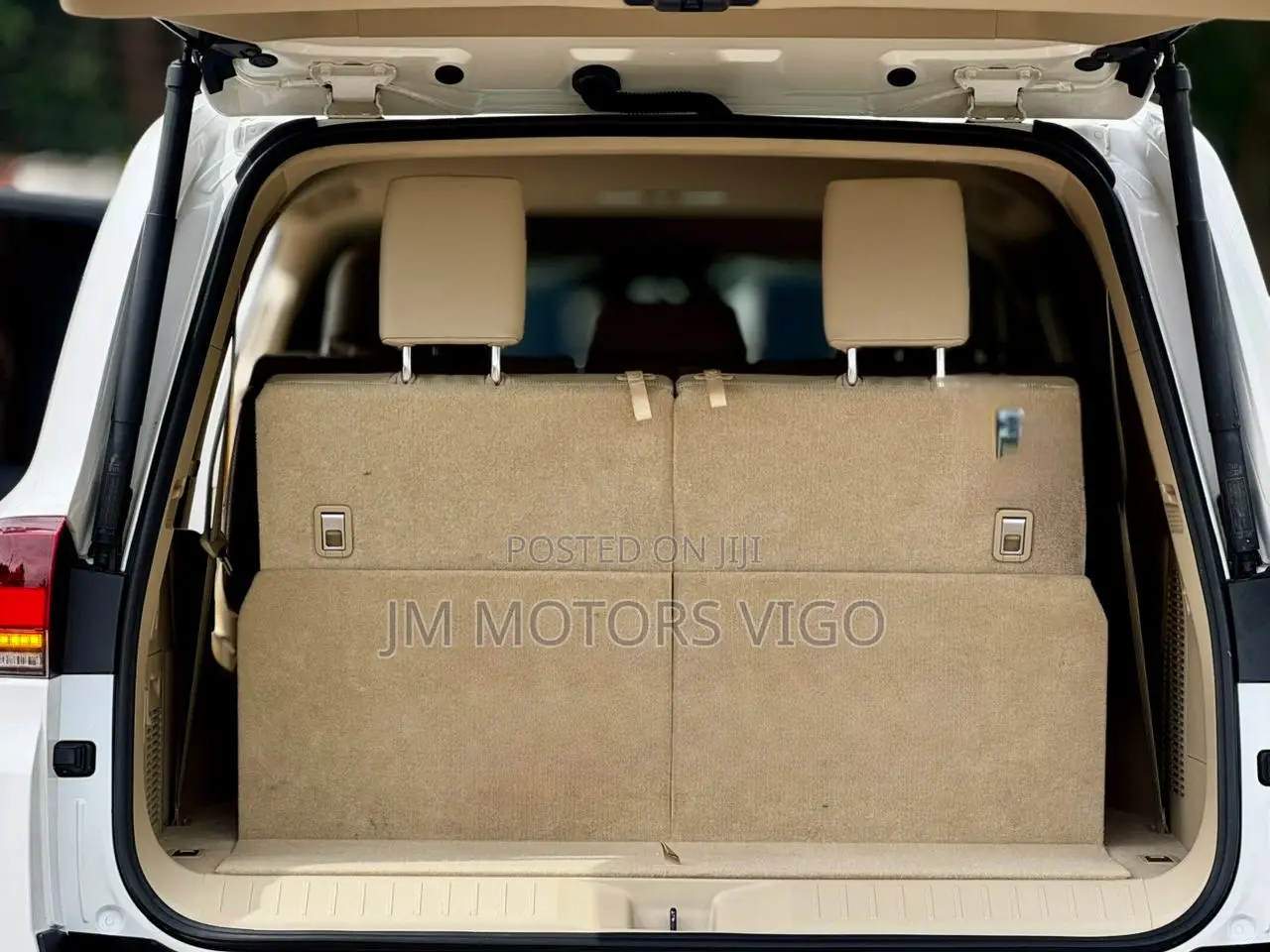 Toyota Land Cruiser 2022 White