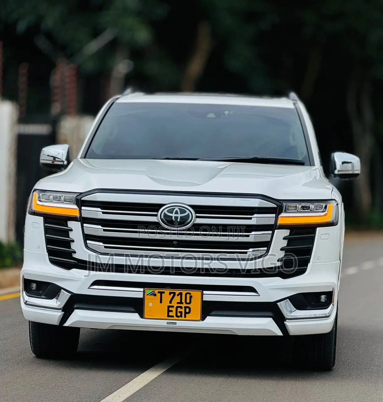 Toyota Land Cruiser 2022 White