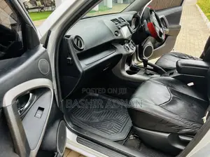 Toyota RAV4 2006 Silver