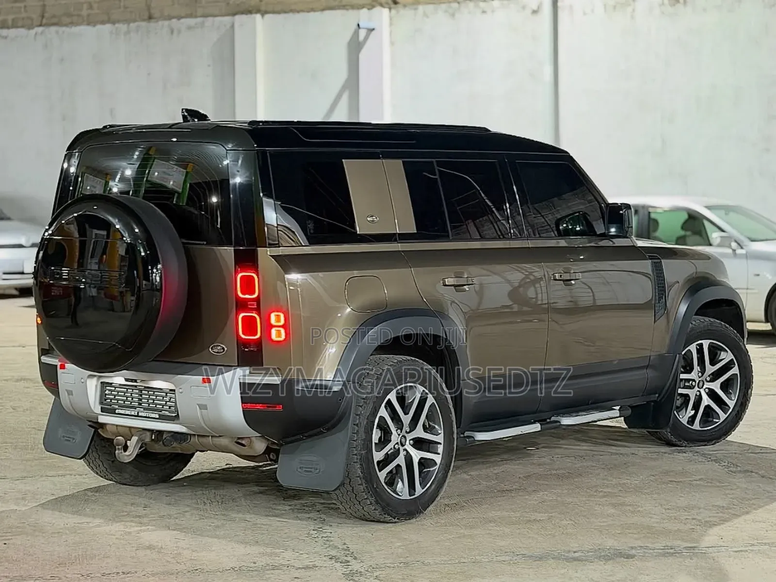 Land Rover Defender 2021 Brown