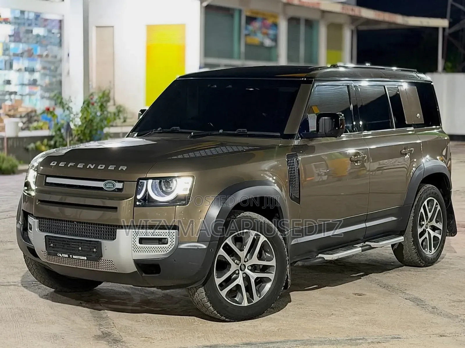 Land Rover Defender 2021 Brown