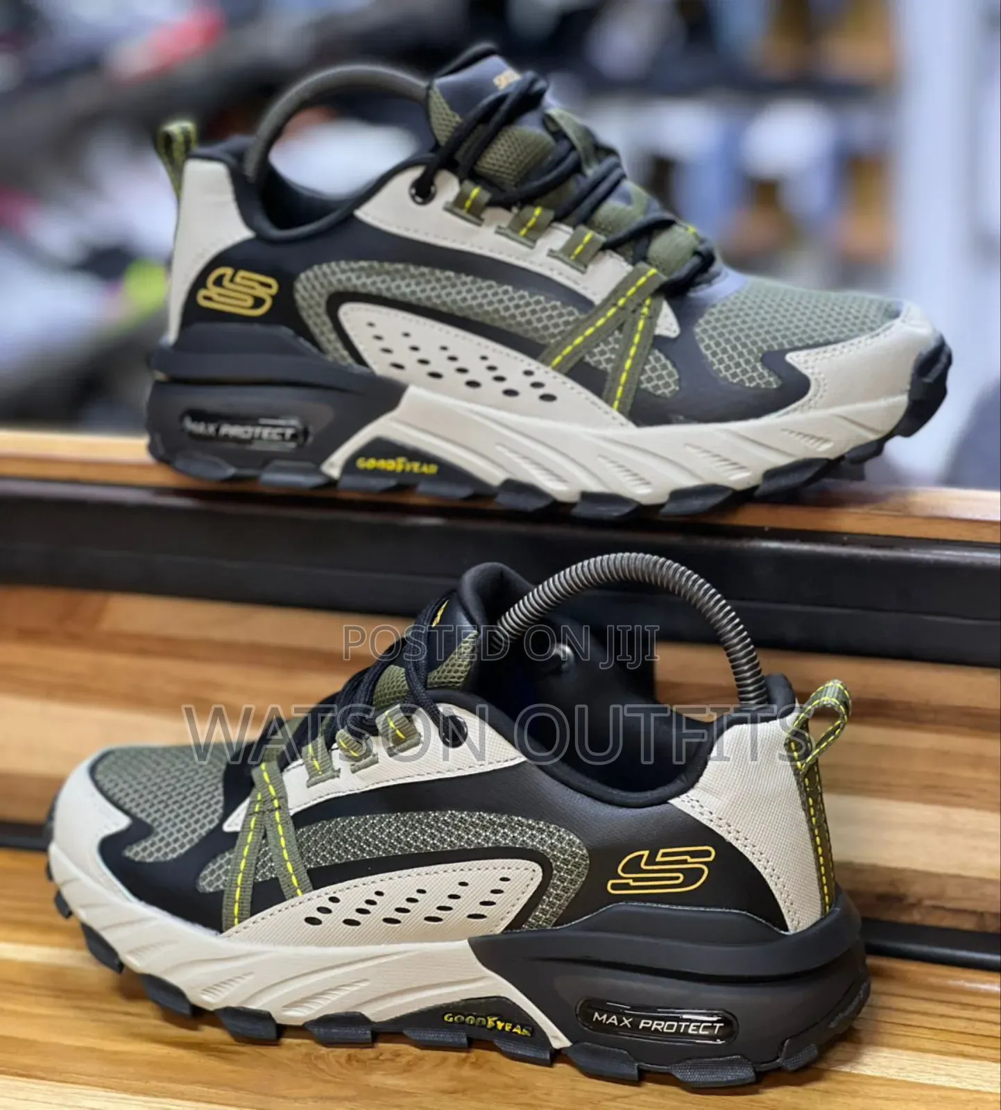 Sketchers Original Brand New Men's Leather Shoes