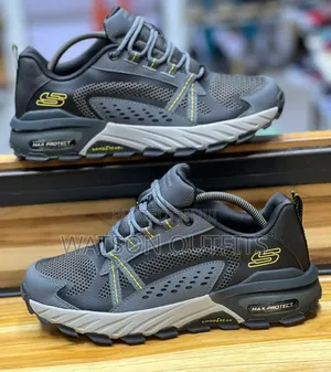 Sketchers Original Brand New Men's Leather Shoes