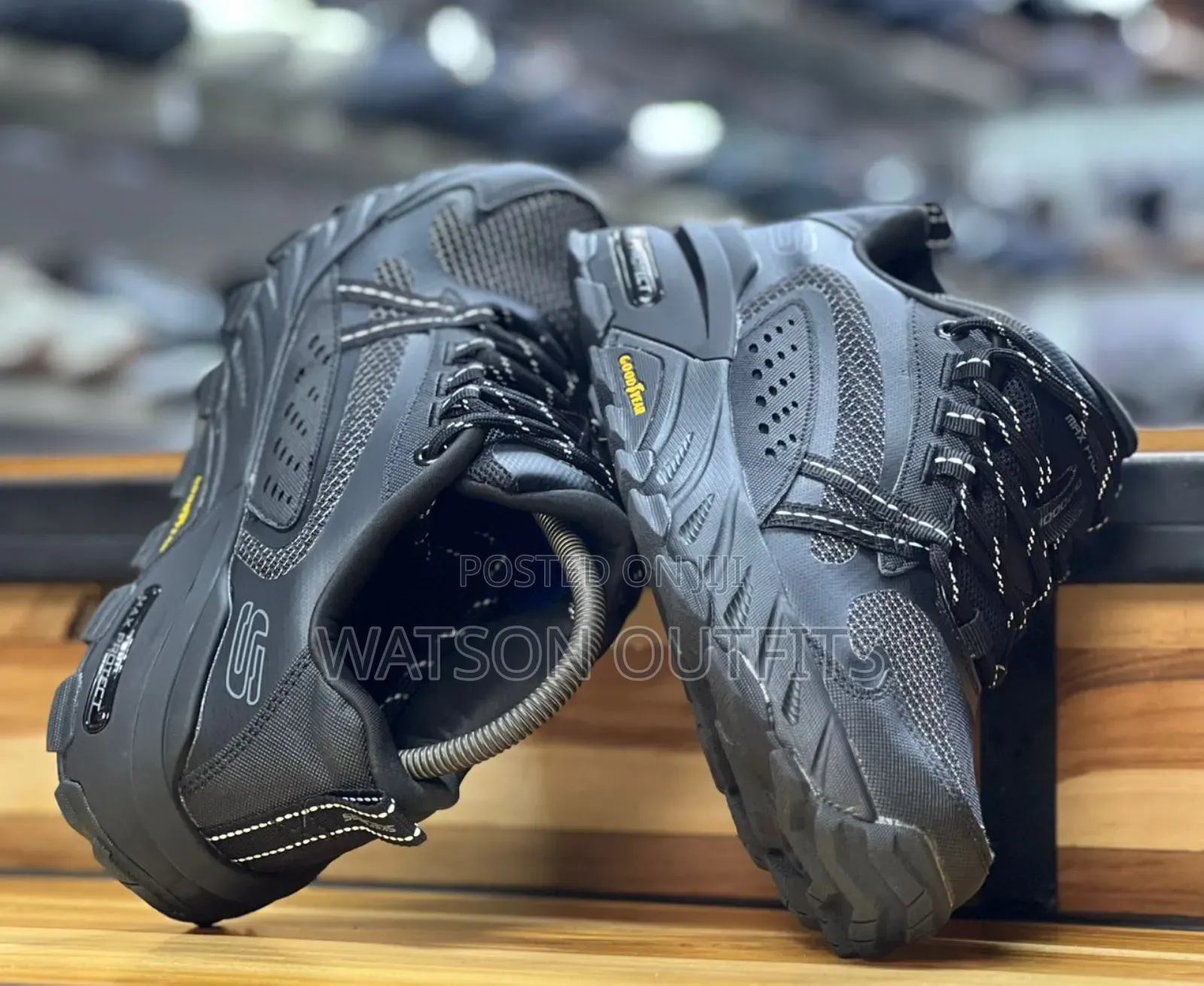 Sketchers Original Brand New Men's Leather Shoes
