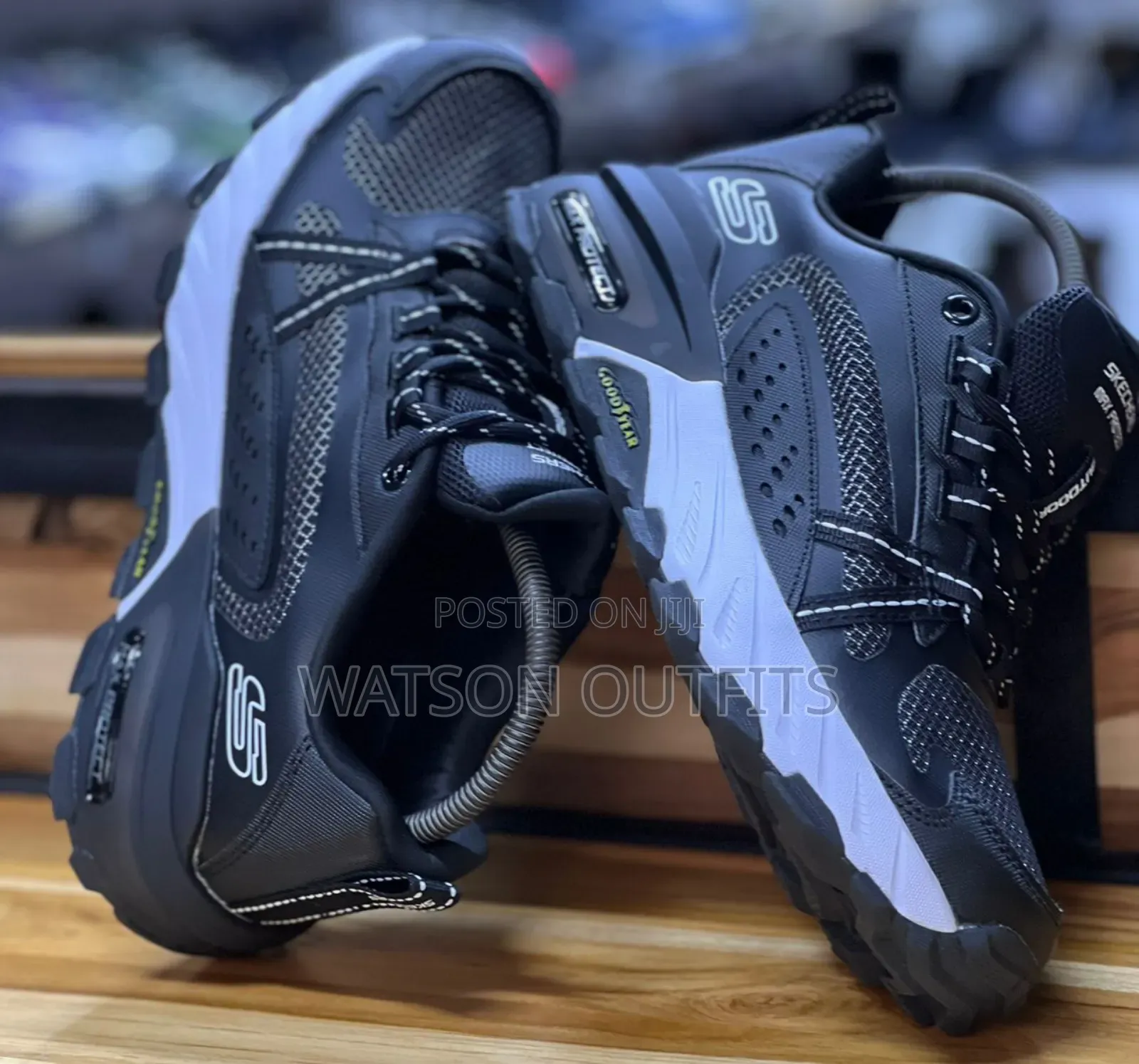 Sketchers Original Brand New Men's Leather Shoes