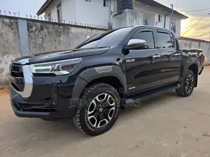 Toyota Hilux Revo Double Cab Deisel 2.8 AWD 2022 Black