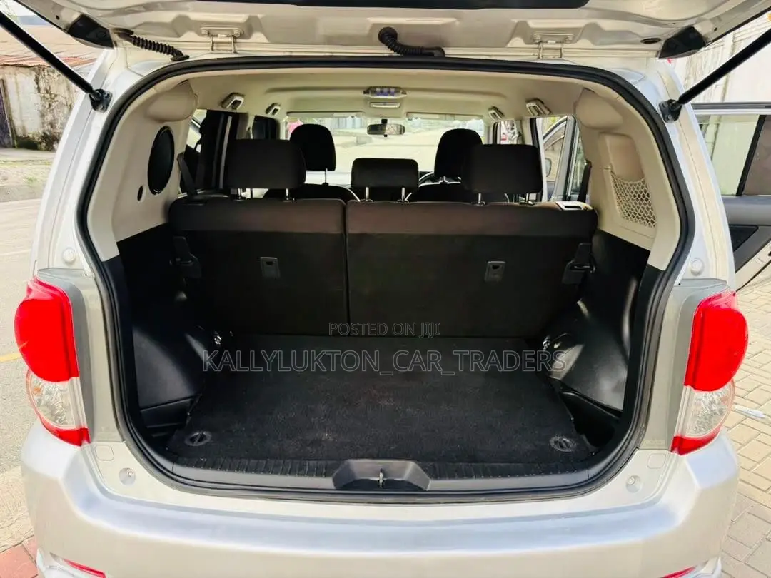 Toyota Corolla Rumion 2009 Silver