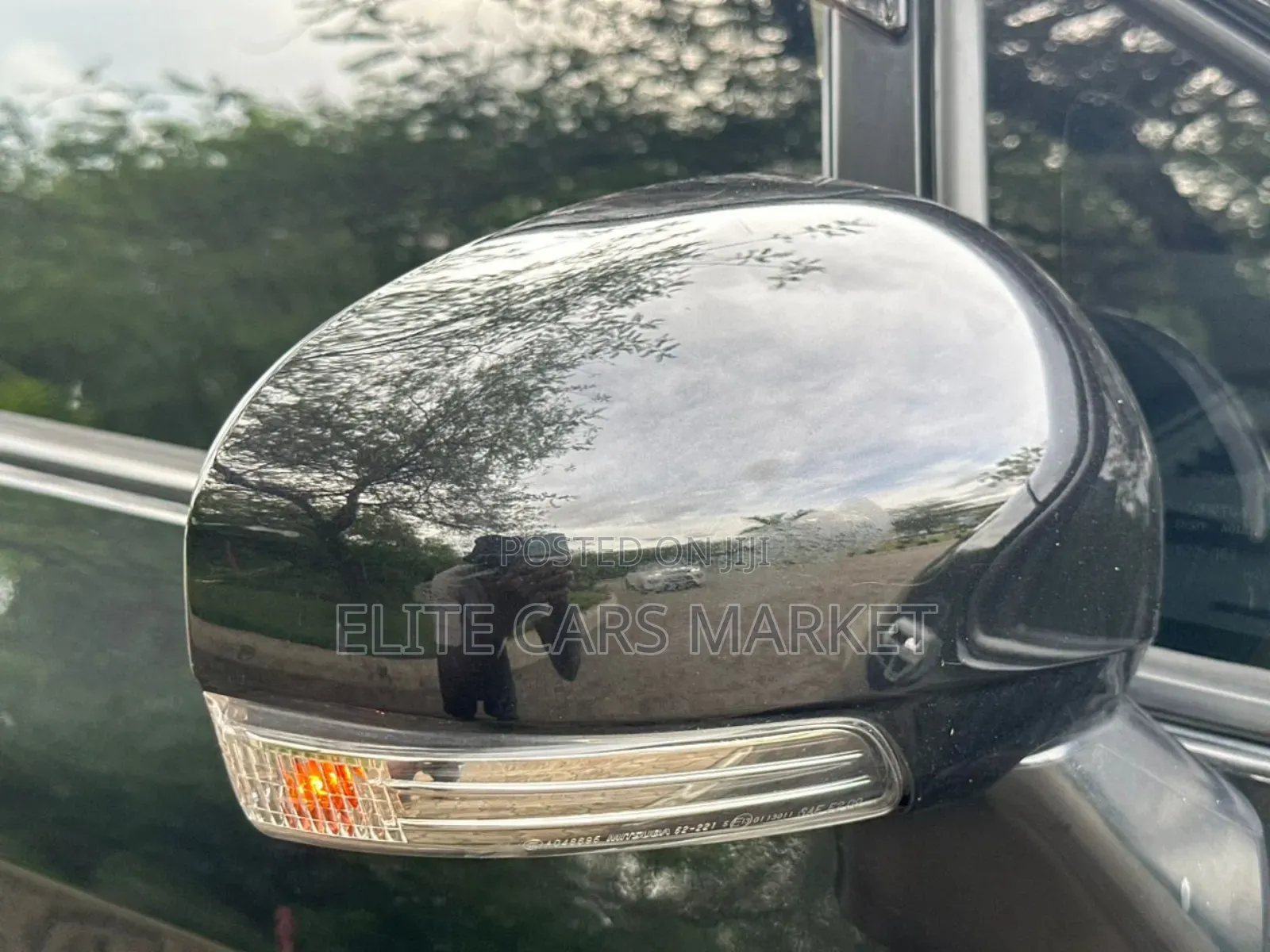 Subaru Trezia 2011 Black