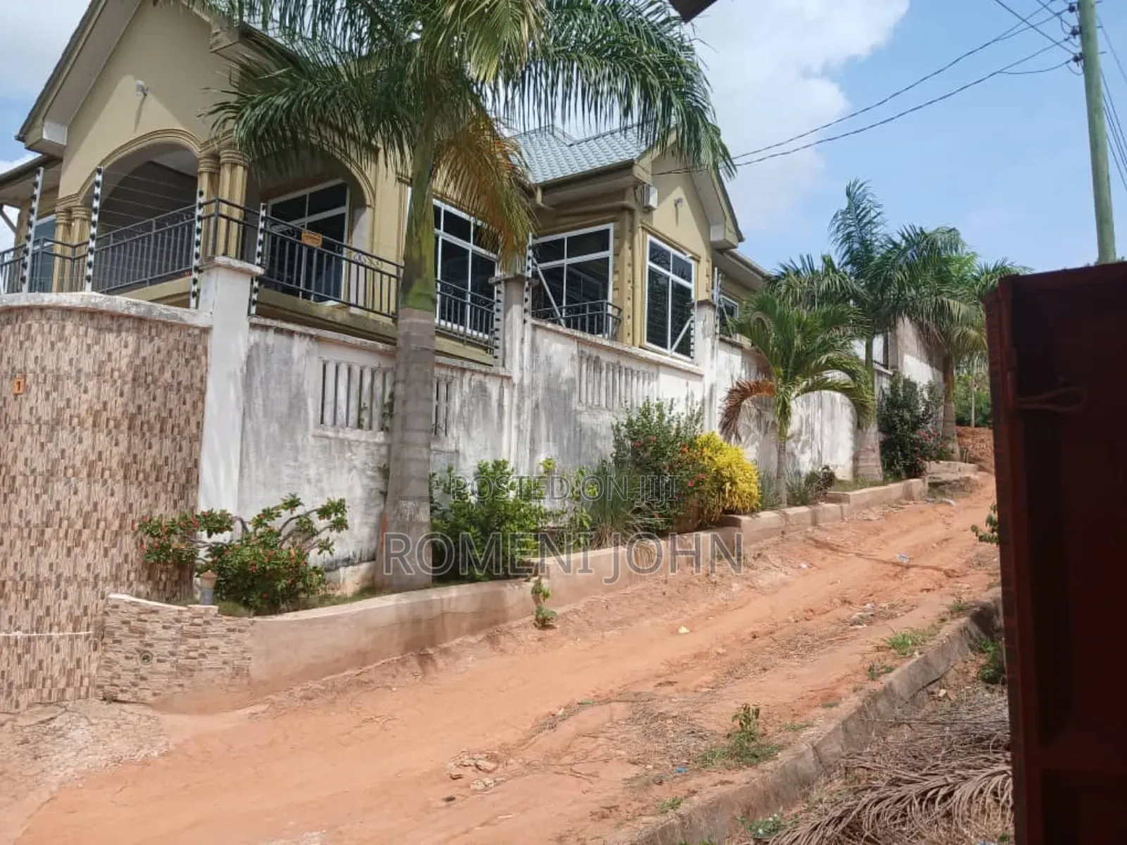 5bdrm Bungalow in Tanzania Daresalaam, Ilala for sale