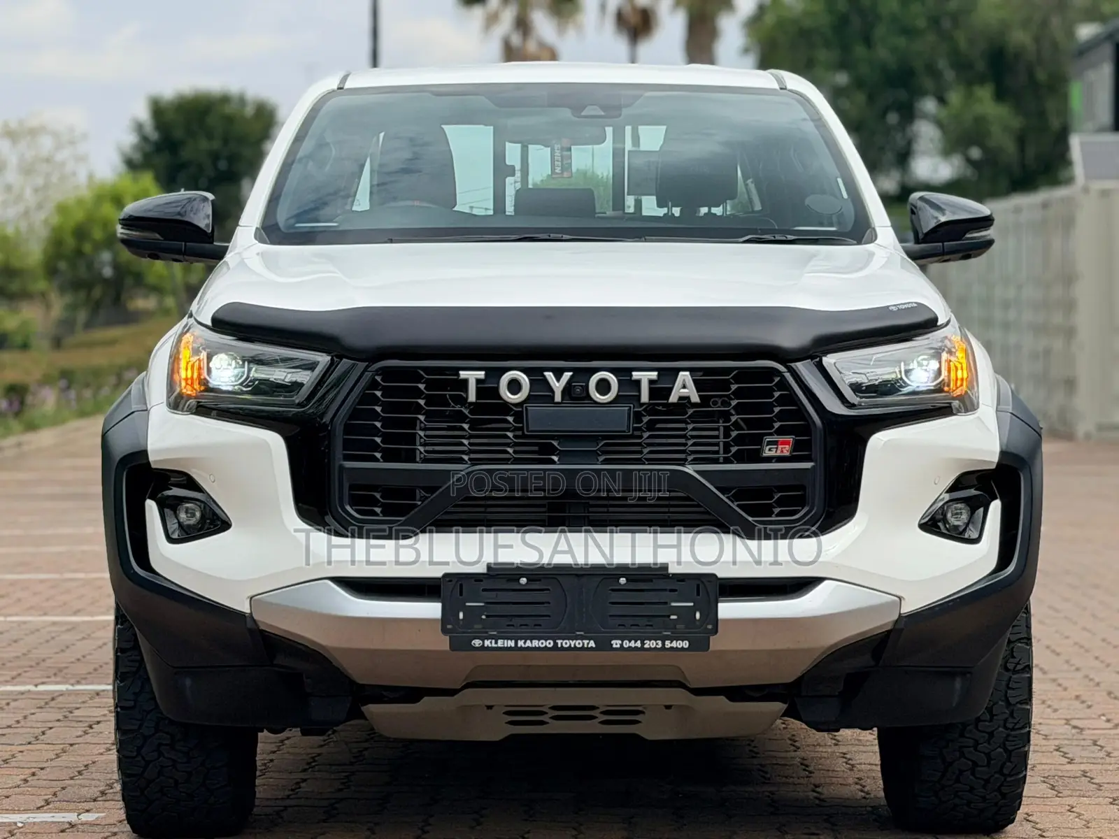 New Toyota Hilux 2025 White