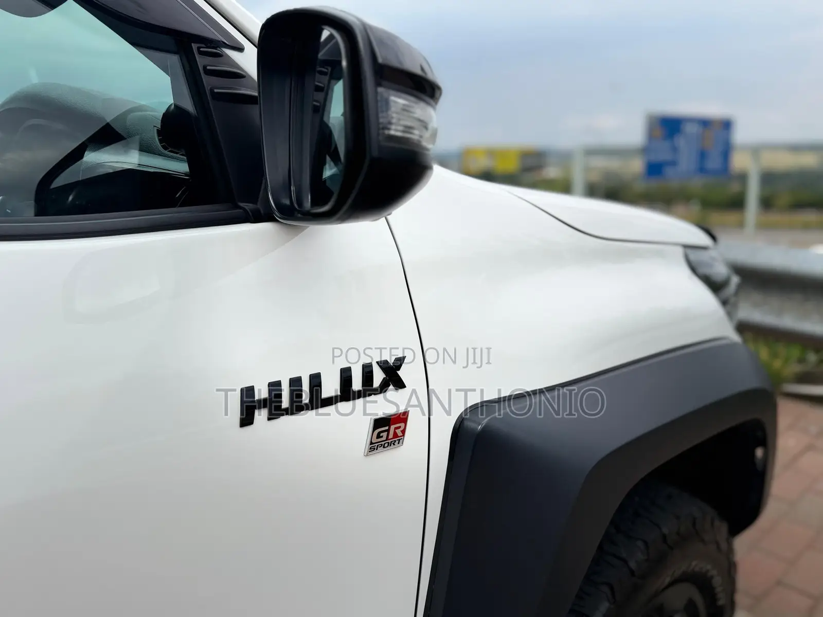 New Toyota Hilux 2025 White
