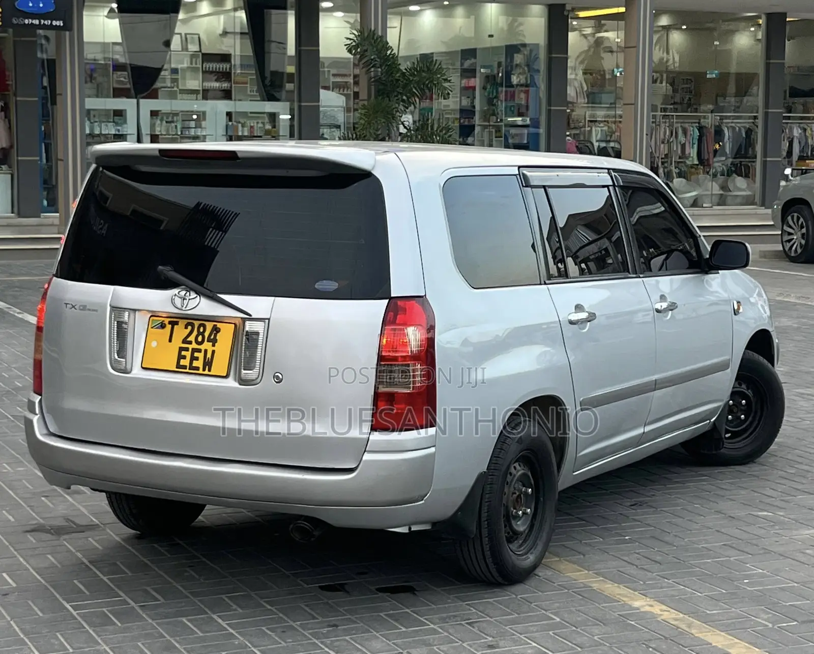Toyota Succeed 2004 Silver