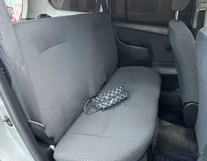 Toyota Succeed 2004 Silver